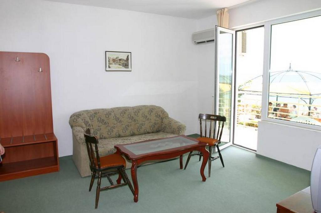 Harmony Beach Family Hotel Nessebar Zimmer foto
